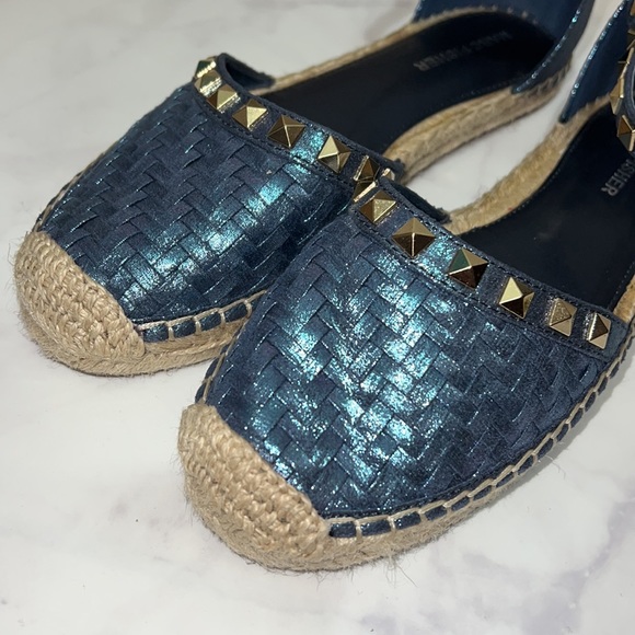 Marc Fisher Metallic Blue Studded Shoes Size 6 - Picture 4 of 6